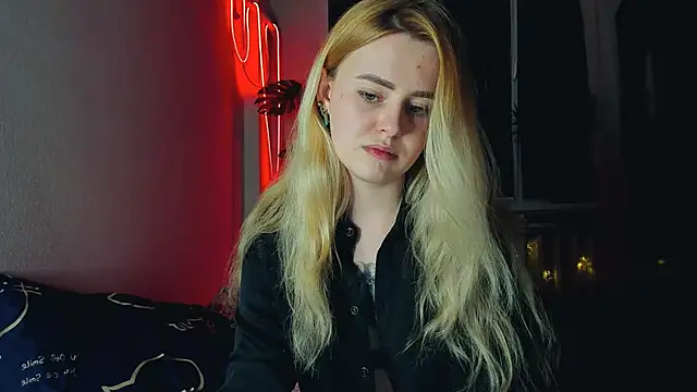 Snapshot of Alexa_Pirs chatting on March 2025 05:38:02 PM Alexa Pirs online show from March 2025 05:38:02 PM