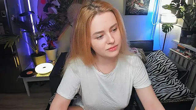 Snapshot of Alexa_Pirs chatting on December 2025 09:12:02 PM Alexa Pirs online show from December 2025 09:12:02 PM