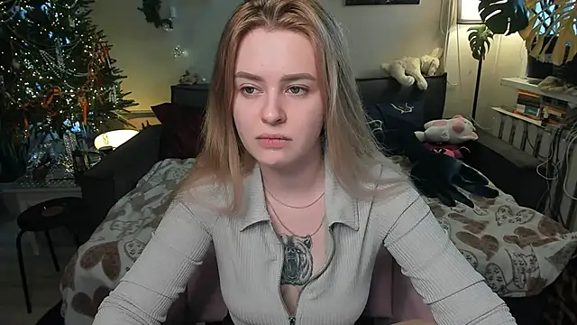 Snapshot of Alexa_Pirs chatting on January 2026 12:54:02 PM Alexa Pirs online show from January 2026 12:54:02 PM