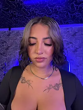 Snapshot of Scarlett-LS chatting on June 2026 02:24:02 AM Scarlett-LS online show from June 2026 02:24:02 AM