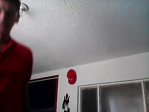 Snapshot of Luiyi1997 chatting on February 2025 03:32:01 PM Luiyi1997 online show from February 2025 03:32:01 PM