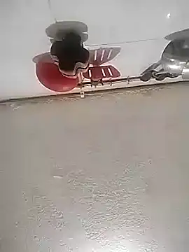 Snapshot of Luiyi1997 chatting on February 2025 06:35:01 PM Luiyi1997 online show from February 2025 06:35:01 PM