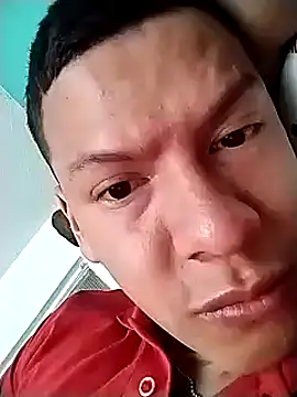 Snapshot of Luiyi1997 chatting on February 2025 05:37:01 PM Luiyi1997 online show from February 2025 05:37:01 PM