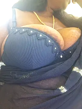 SX-JUHI online show from November 2025 05:51:02 AM