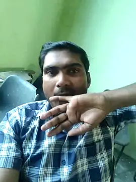 ccuteboyyyy online show from October 2025 06:57:02 AM