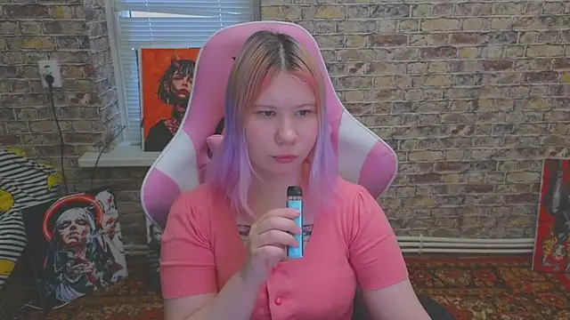 Little kitsune1707 online show from December 2025 09:05:02 AM