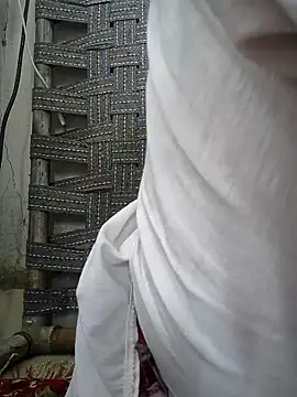 Snapshot of lovely----bhabhi chatting on February 2026 04:31:01 AM lovely----bhabhi online show from February 2026 04:31:01 AM