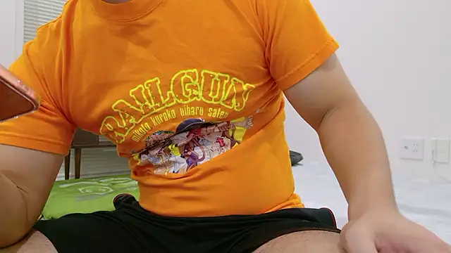 Snapshot of YARASERO-kun chatting on October 2025 12:47:01 PM YARASERO-kun online show from October 2025 12:47:01 PM