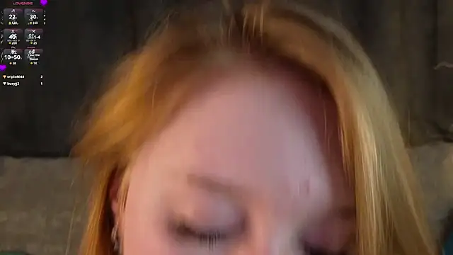 Snapshot of EdlaHames chatting on March 2025 01:40:02 PM EdlaHames online show from March 2025 01:40:02 PM