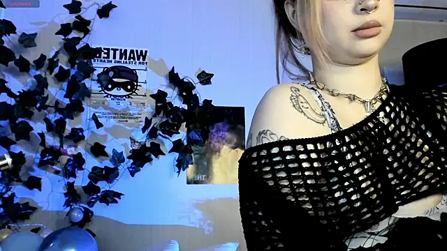 Snapshot of marynixoxo chatting on February 2025 02:47:02 AM marynixoxo online show from February 2025 02:47:02 AM