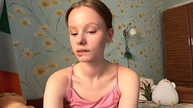 BeckyDwinell online show from March 2025 12:14:02 PM