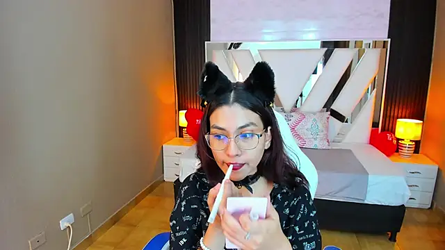 Cristin Petite online show from February 2025 06:37:02 PM