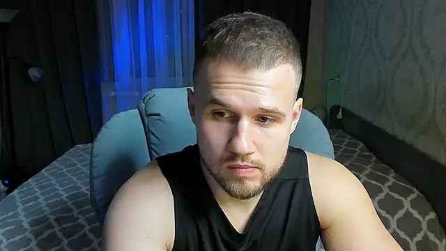 Snapshot of Vladik_b chatting on February 2025 05:39:01 PM Vladik b online show from February 2025 05:39:01 PM