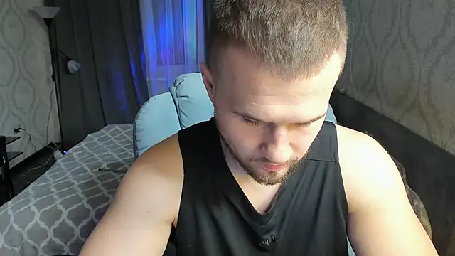 Snapshot of Vladik_b chatting on March 2025 05:07:02 PM Vladik b online show from March 2025 05:07:02 PM