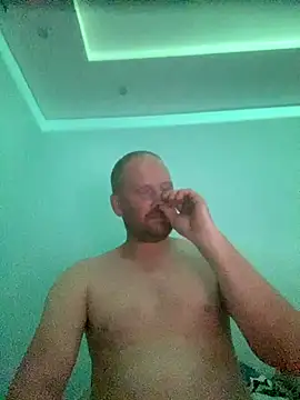 Snapshot of Krzysiekg123 chatting on October 2025 09:25:01 PM Krzysiekg123 online show from October 2025 09:25:01 PM