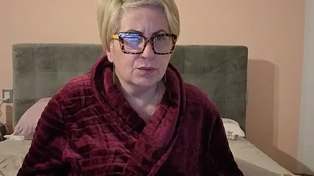 Pumabionda online show from November 2025 06:30:02 PM