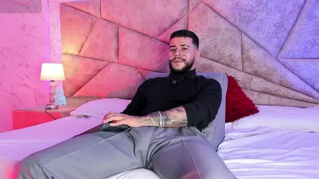 Snapshot of DickGriffith_ chatting on February 2026 10:25:01 AM DickGriffith online show from February 2026 10:25:01 AM