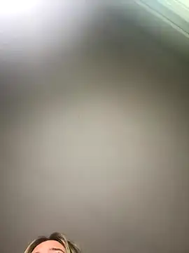 angelicasn0w online show from October 2025 01:18:02 PM