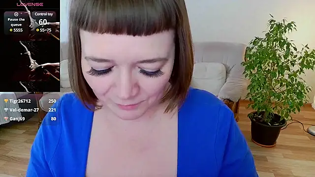 Snapshot of LizaMilfa chatting on February 2025 10:04:02 AM LizaMilfa online show from February 2025 10:04:02 AM