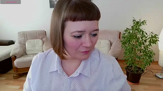 Snapshot of LizaMilfa chatting on March 2025 07:47:02 AM LizaMilfa online show from March 2025 07:47:02 AM