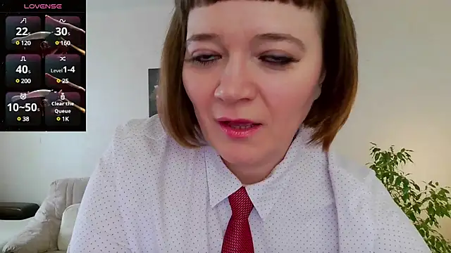 Snapshot of LizaMilfa chatting on March 2025 08:42:02 AM LizaMilfa online show from March 2025 08:42:02 AM