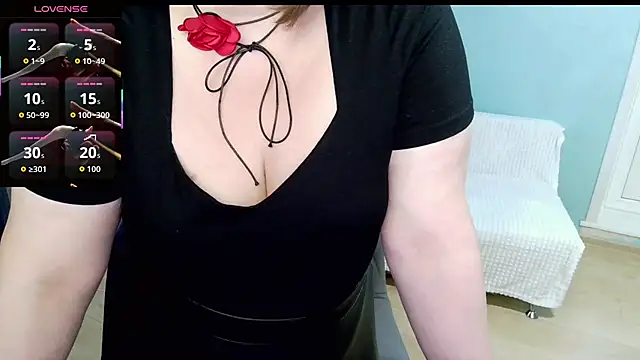 Snapshot of LizaMilfa chatting on November 2025 11:32:02 AM LizaMilfa online show from November 2025 11:32:02 AM