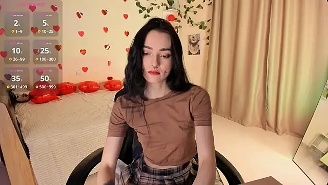 Snapshot of Bella__Faith chatting on February 2025 05:14:02 AM Bella Faith online show from February 2025 05:14:02 AM