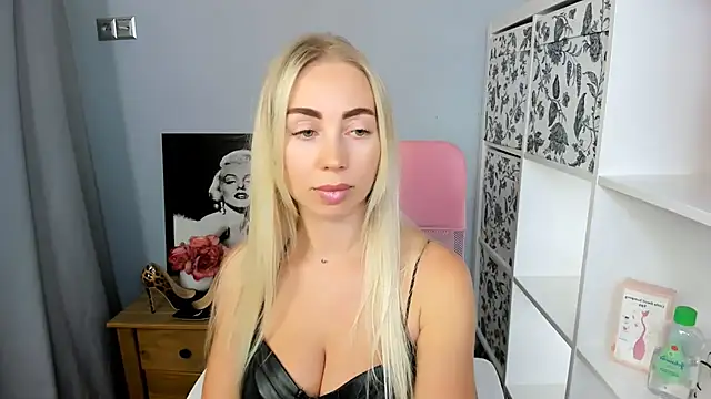 MargaritaRose online show from July 2026 02:33:01 PM