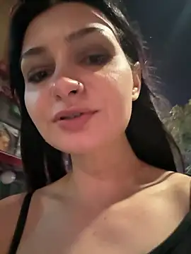 lunalovelee online show from July 2026 05:41:01 PM