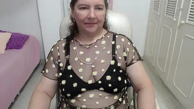 leonela 69 online show from July 2026 04:19:01 AM