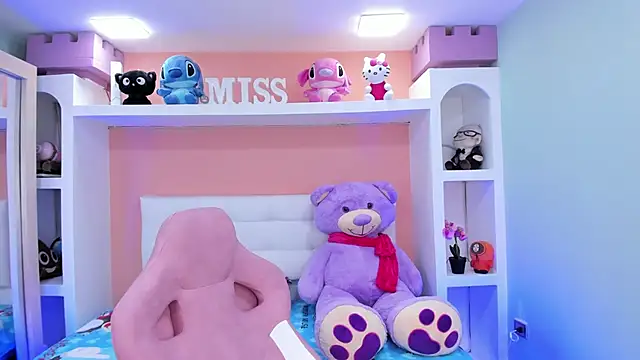 miss   megan online show from September 2025 02:33:02 AM