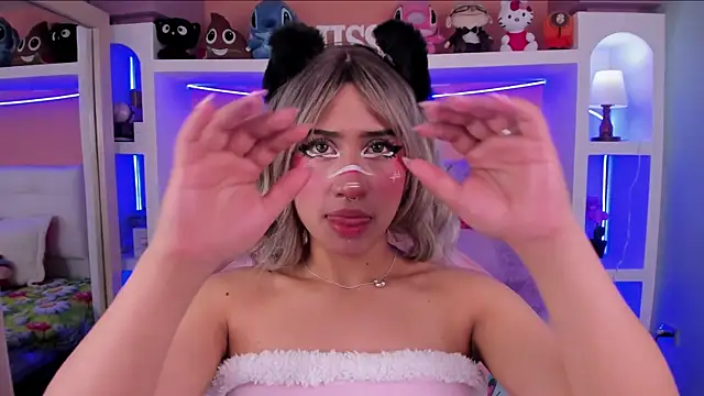 miss   megan online show from February 2026 02:30:01 AM