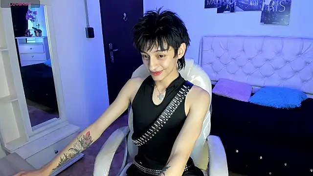 Snapshot of Juli_Roos_ chatting on February 2026 08:24:02 PM Juli Roos online show from February 2026 08:24:02 PM