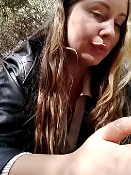 Snapshot of Mona_Plus chatting on March 2025 12:02:02 PM Mona Plus online show from March 2025 12:02:02 PM