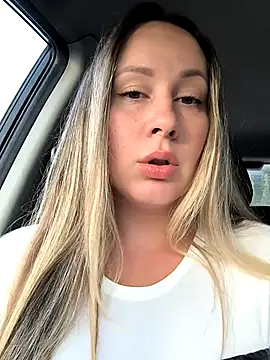 Snapshot of Mona_Plus chatting on October 2025 06:53:02 AM Mona Plus online show from October 2025 06:53:02 AM