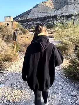 Snapshot of Mona_Plus chatting on October 2025 07:05:02 AM Mona Plus online show from October 2025 07:05:02 AM