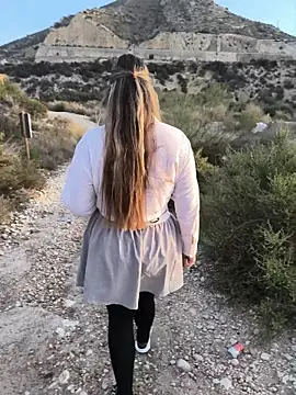 Snapshot of Mona_Plus chatting on October 2025 06:47:02 AM Mona Plus online show from October 2025 06:47:02 AM