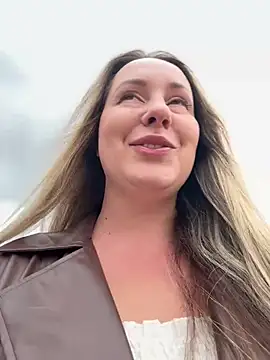 Snapshot of Mona_Plus chatting on March 2026 10:20:02 AM Mona Plus online show from March 2026 10:20:02 AM