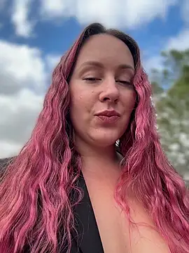 Snapshot of Mona_Plus chatting on March 2026 09:20:01 AM Mona Plus online show from March 2026 09:20:01 AM