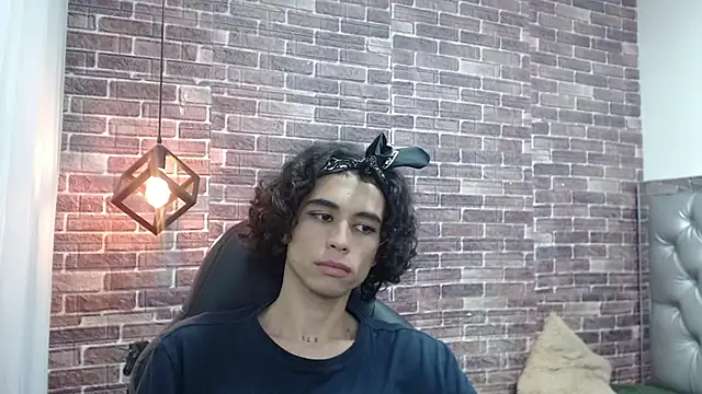 andrea ocasio online show from February 2025 08:15:01 PM