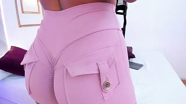 KylieGomeez online show from March 2025 11:22:02 PM