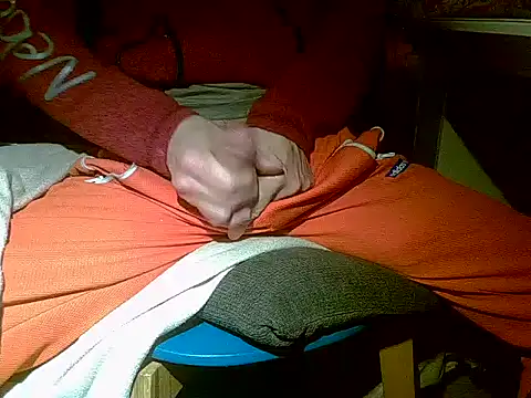 createur34 online show from February 2026 11:01:01 PM