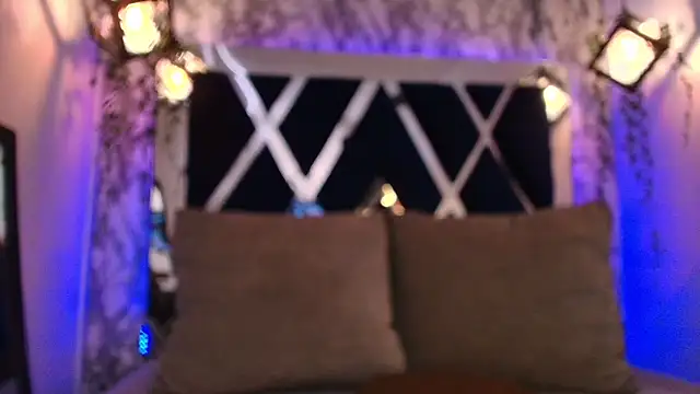 Snapshot of charlotte_bluee chatting on January 2026 06:35:01 PM charlotte bluee online show from January 2026 06:35:01 PM