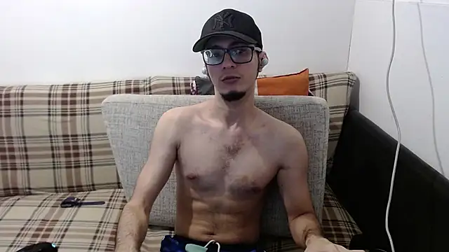 cholitohermoso online show from July 2026 02:40:02 PM