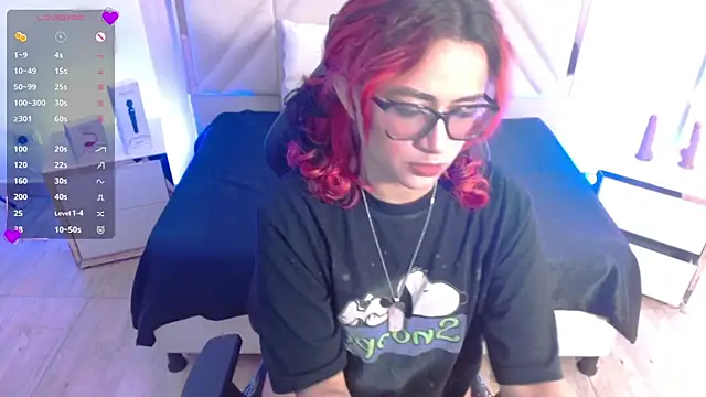 Snapshot of kristen_tay chatting on December 2025 03:23:01 AM kristen tay online show from December 2025 03:23:01 AM