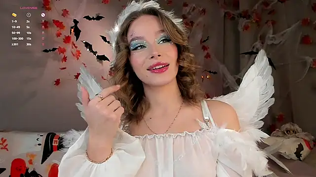 TaiteBayles online show from October 2025 01:28:01 AM