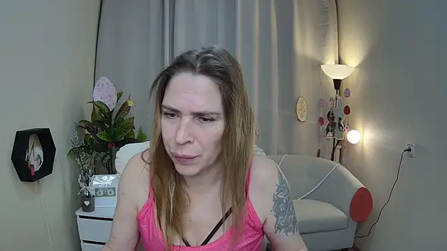 TessaDaybreak online show from April 2026 07:49:01 AM