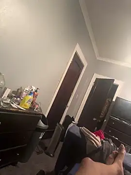 Snapshot of Slimlightrising chatting on February 2025 08:18:01 PM Slimlightrising online show from February 2025 08:18:01 PM