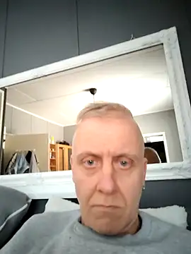 Snapshot of Teemu chatting on February 2025 12:05:02 PM Teemu online show from February 2025 12:05:02 PM