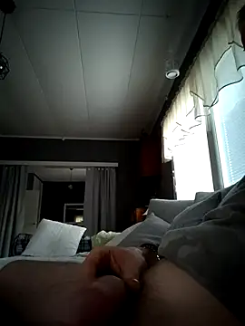 Snapshot of Teemu chatting on September 2025 04:01:02 PM Teemu online show from September 2025 04:01:02 PM